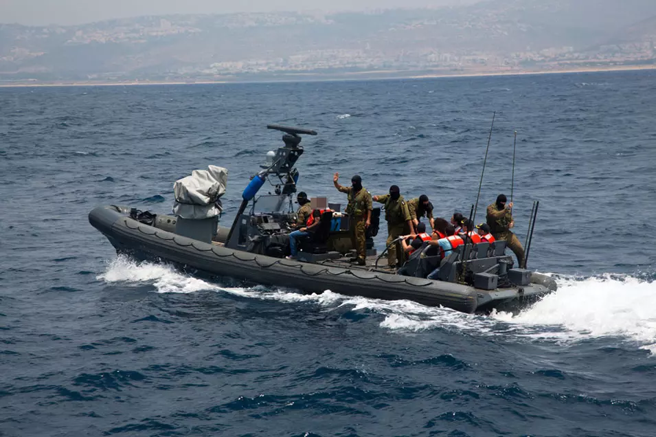 חיל הים פתח בירי לעבר כלי השיט, ש"חרג מהאזור המותר לדייג"