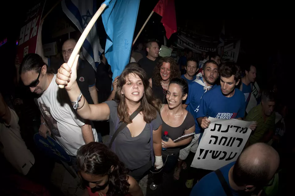 האמנם קווי דמיון למחאה בישראל?