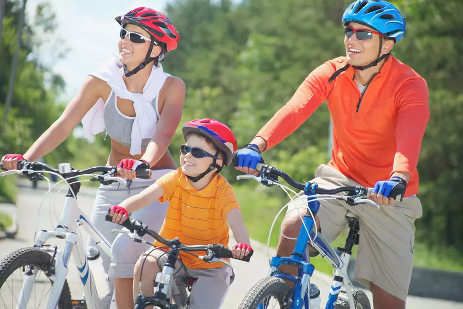 ילדים מתחת לגיל 12 לא יורשו לרכוב בכבישים בינעירוניים