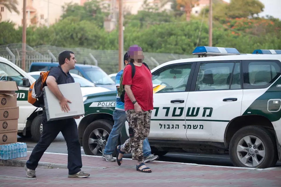 בשלושת החודשים האחרונים ביצעה יחידת ההונאה של מחוז מרכז, בפיקודו של ניצב-משנה מוטי אדרעי, פעילות לחשיפת החשודים