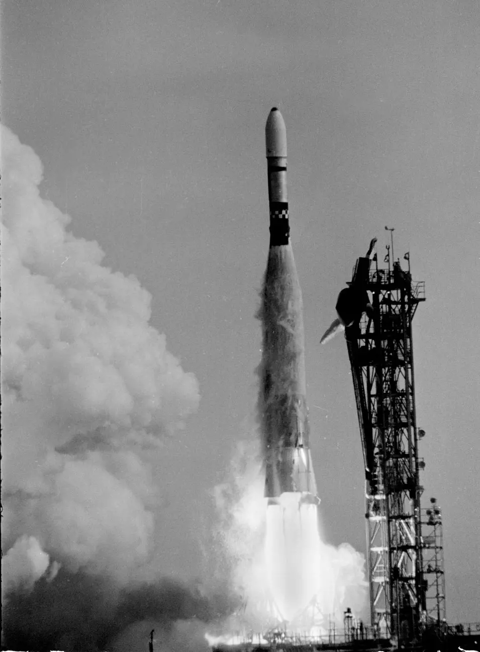 רכב החלל "מארינר 4" משוגר ב-1964