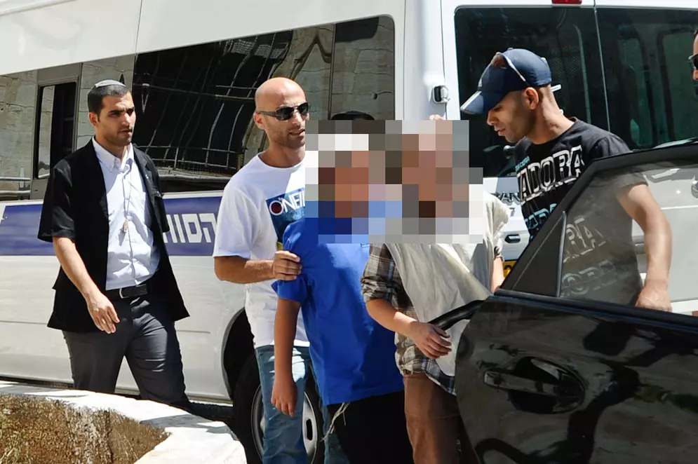 אחד החשודים בהשלכת בקבוק התבערה על המונית הפלסטינית