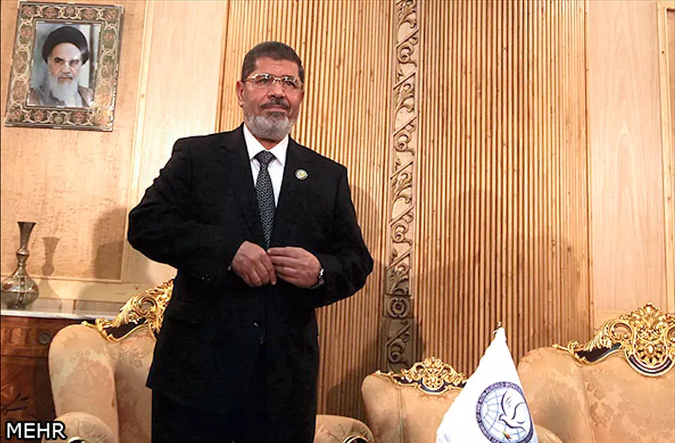 נשיא מצרים מורסי, הבוקר בטהרן