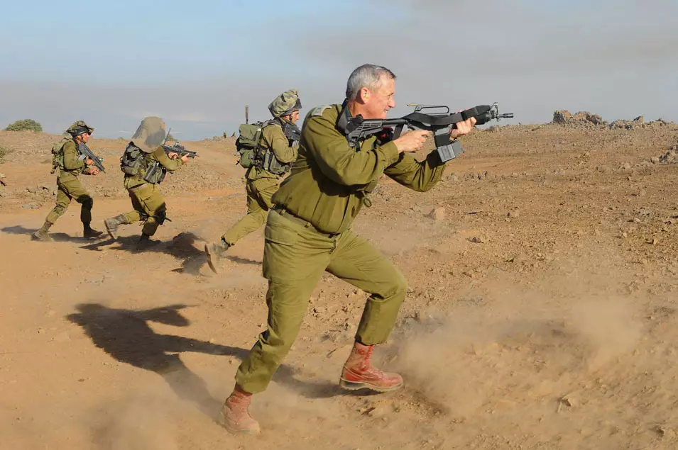 יריית הפתיחה של הרמטכ"ל. רא"ל בני גנץ השבוע