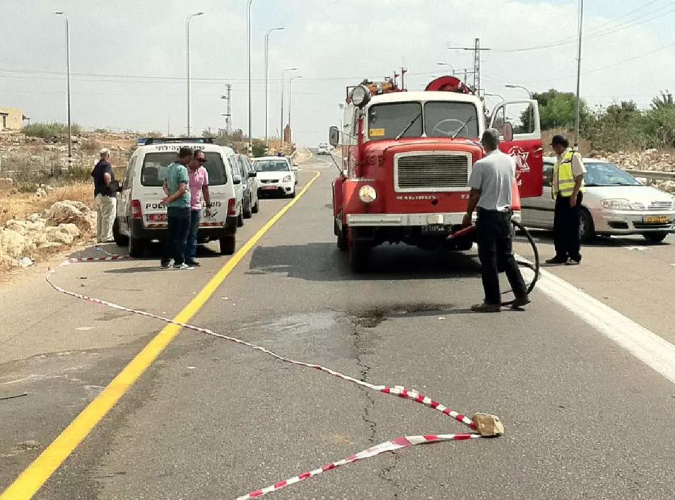 נהג הרכב הפוגע חשוד שנמלט יחד עם נוסעיו. זירת התאונה