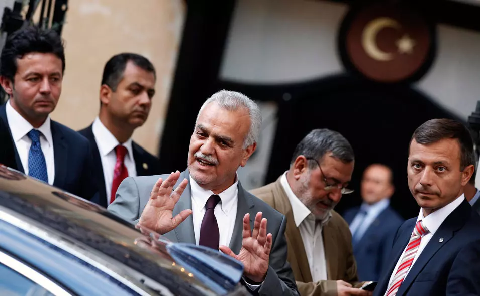 לא נראה מוטרד מדי מגזר הדין. אל-האשמי יוצא מפגישה עם שר החוץ הטורקי, אתמול באנקרה