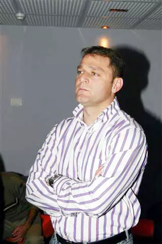 היה עצבני על ההתאחדות. אלי דריקס