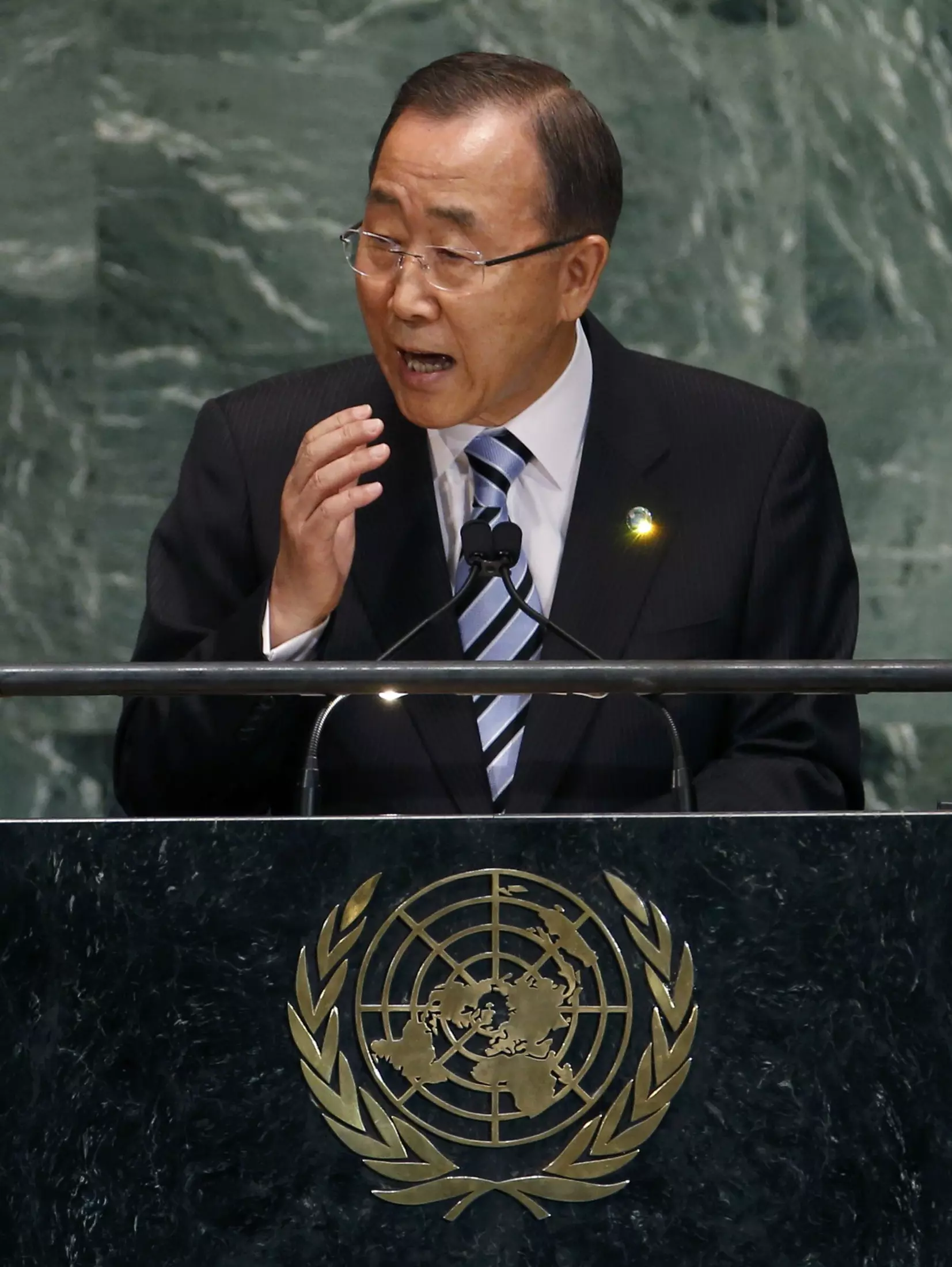מזכ"ל האו"ם באן קי-מון נואם בפתח כינוס העצרת הכללית של האו"ם, 25 ספטמבר 2012