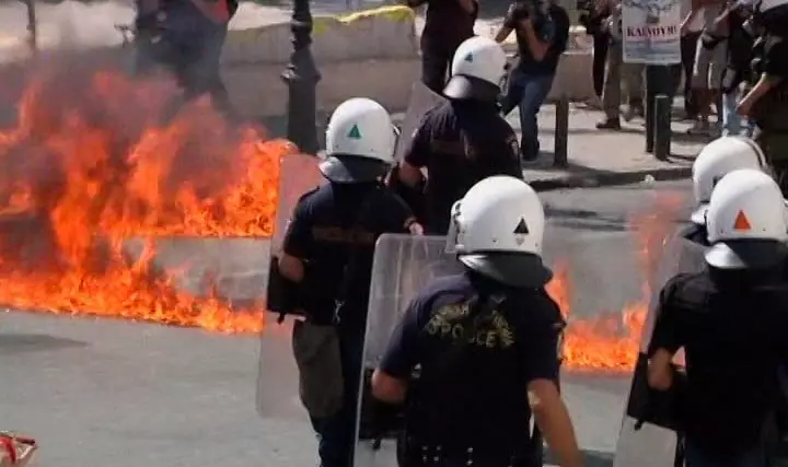 מהומות נגד צעדי הצנע ביוון, השבוע