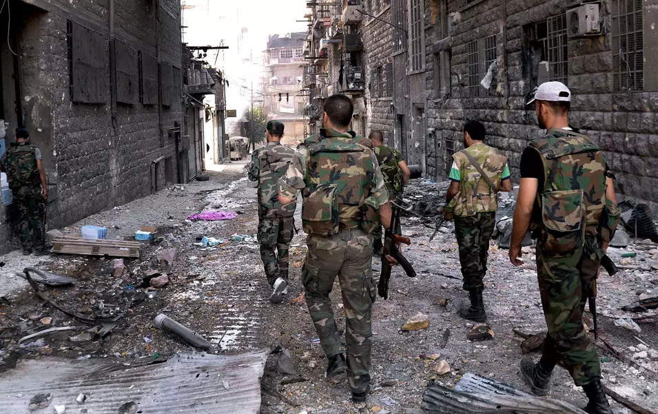 חיילים סורים ברחובות העיר חלב