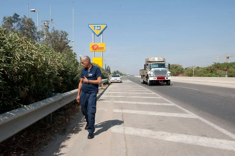 ייתכן שהאיש נדרס על ידי מספר כלי רכב. זירת התאונה