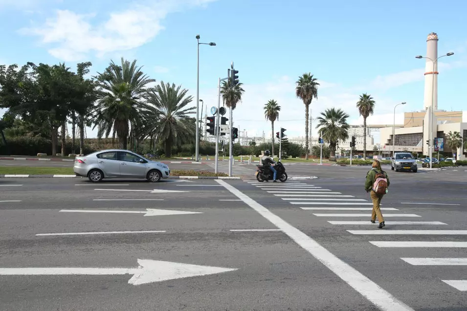 אזור התאונה שבה נהרג הולך רגל , תל אביב, נובמבר 2012