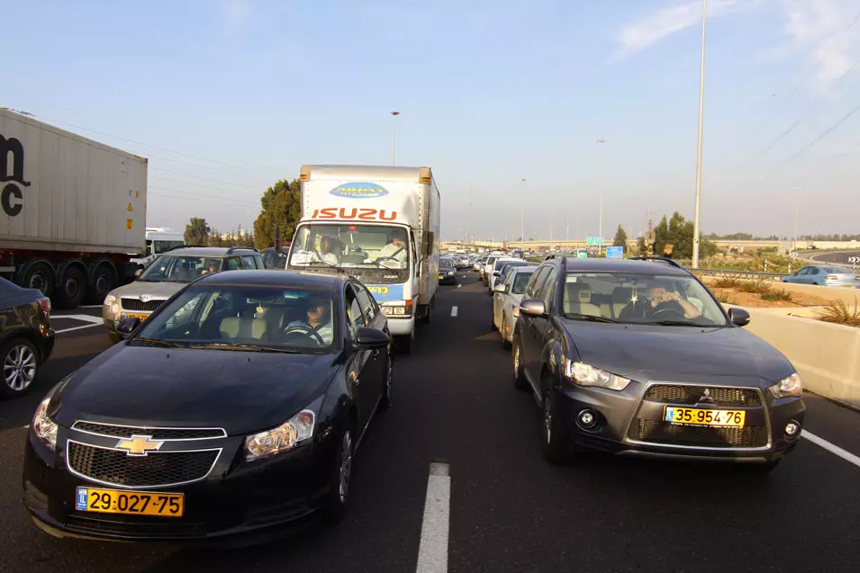 הופחת שיעור הפחת על רכבי ליסינג פרטיים