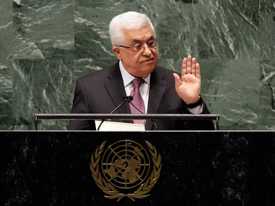 כיצד הוא טוען למנהיגות על "מדינת פלסטין" כאשר הוא לא יכול להיכנס לעזה מחשש לחייו? אבו מאזן