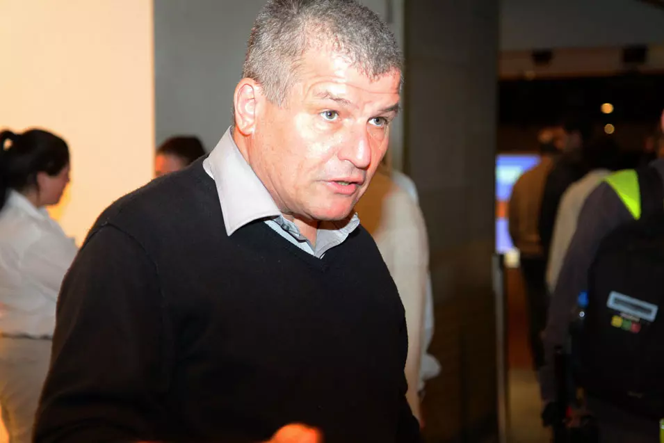 "ליברמן מציג את עצמו כקורבן ובונה על הזיכרון הקצר של הציבור". רוזנטל