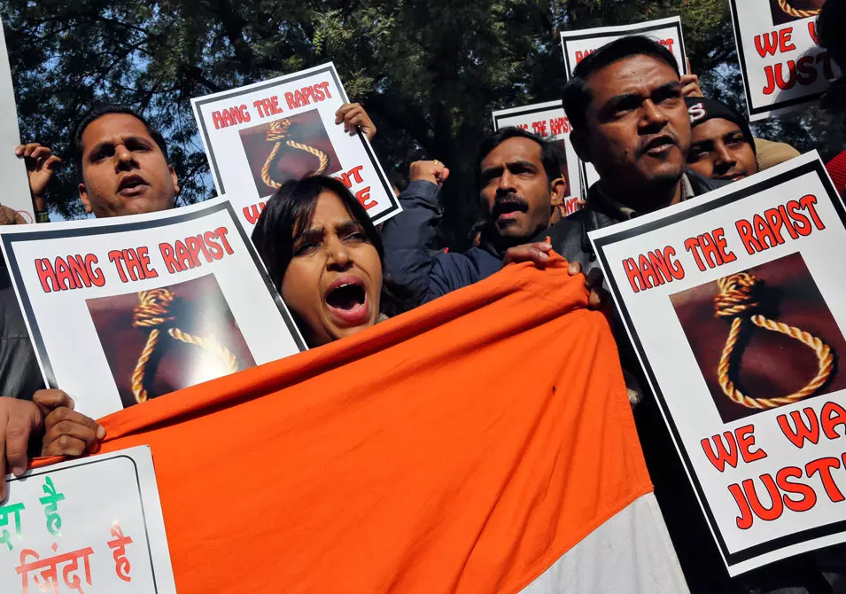 הפגנה לאחר האונס שזעזע את הודו