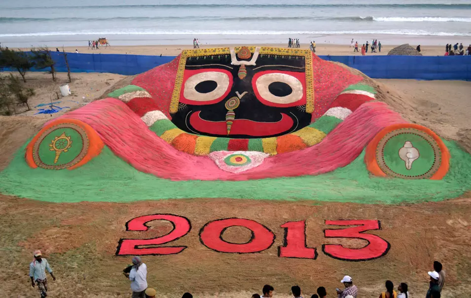 פסל חול לכבוד השנה החדשה בהודו