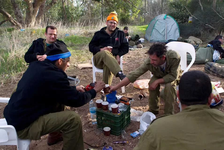 נדרשים להקריב, אבל לא מתוגמלים בהתאם. חיילי מילואים במהלך מבצע "עמוד ענן"