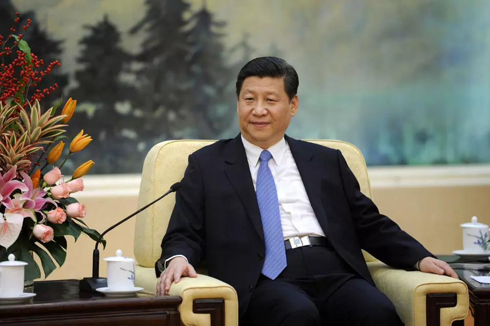 מנהיג סין, שי ג'ין-פינג. במקרה הזה, גם המלך הוא עירום