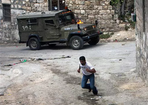 "צה"ל מזהה התגברות של טרור באזור". פלסטיני השליך בקבוק תבערה לעבר רכב צבאי בג'נין