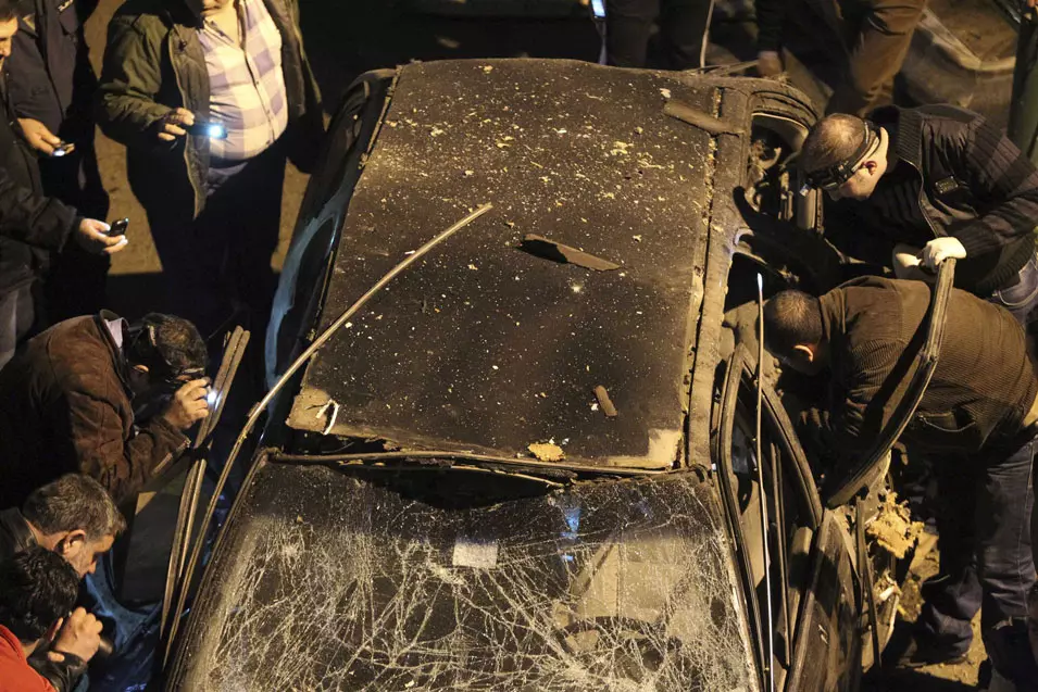 כלי רכב של איש חיזבאללה התפוצץ בביירות, 28 בינואר 2013