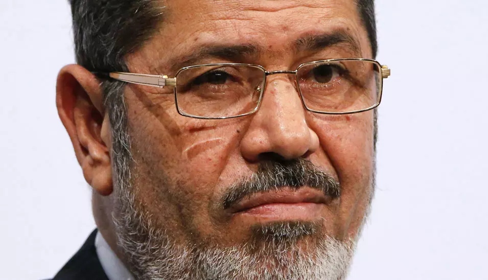 חמישה משריו התפטרו. נשיא מצרים מורסי