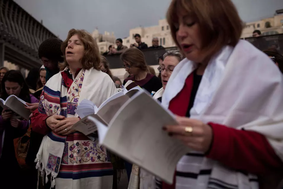 "תנו חזרה את המפתחות, הכותל שייך לכולנו". הופמן