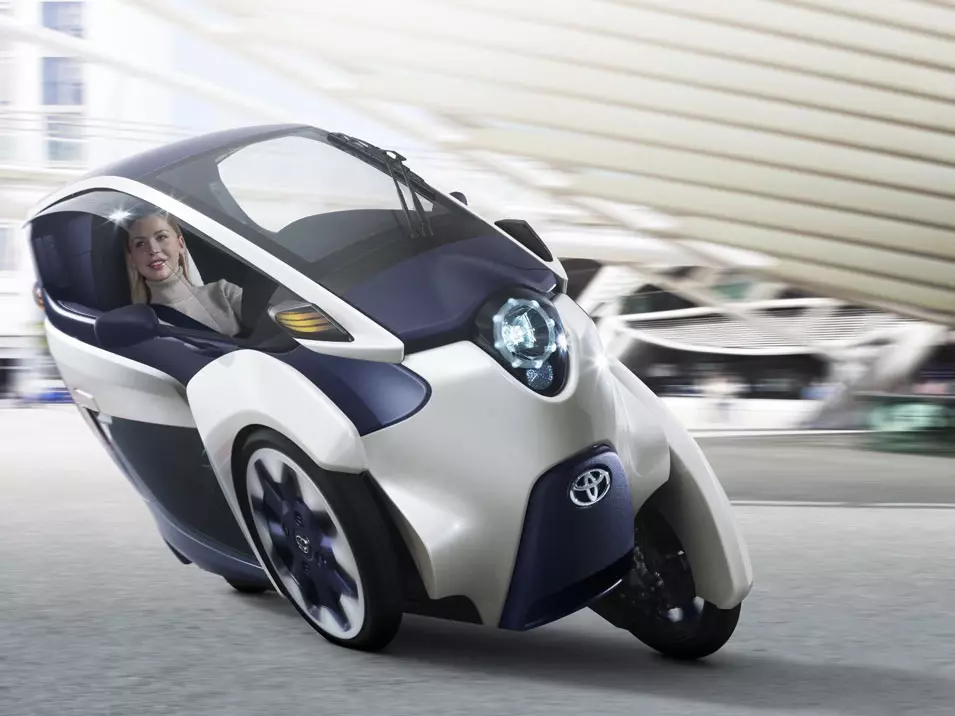 טויוטה iroad. העתיד של כלי הרכב האישיים בערים הסתומות