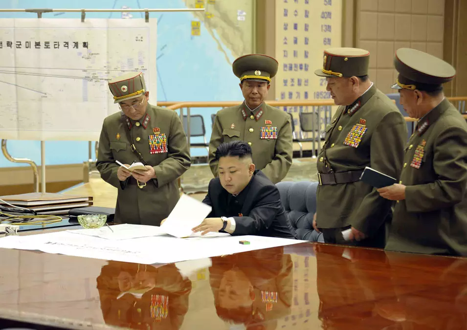 מה הם זוממים? קים ג'ונג-און והגנרלים של צפון קוריאה