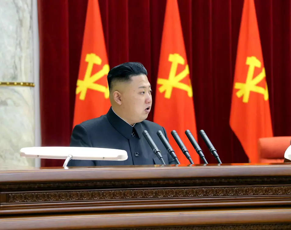 מי יירה ראשון? שליט צפון קוריאה, קים