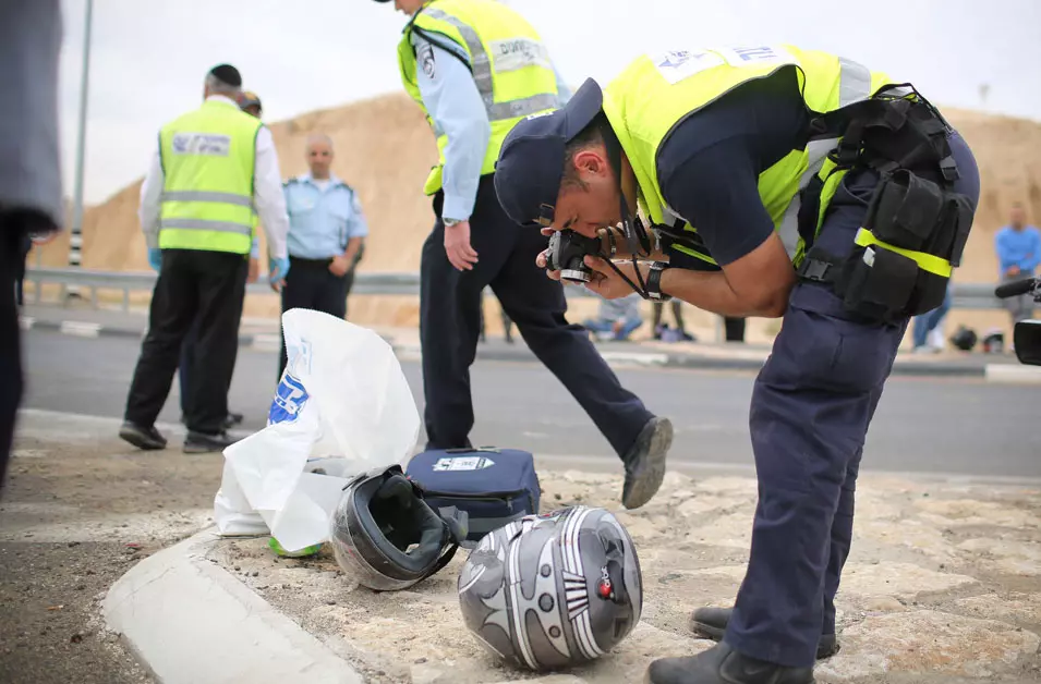 תשעה הרוגים בחמישה ימים. זירת התאונה במישור אדומים