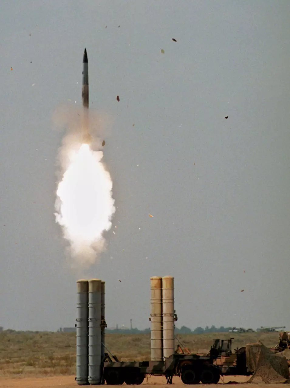 שיגור טילים ממערכת s-300