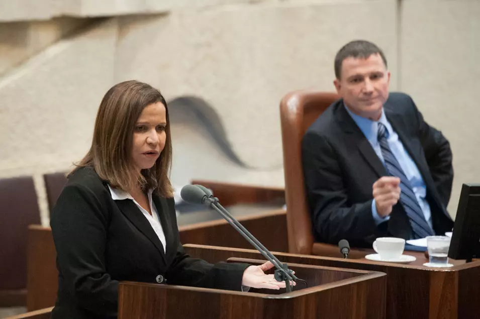 "תהיה גיבור". יחימוביץ' פונה לנתניהו