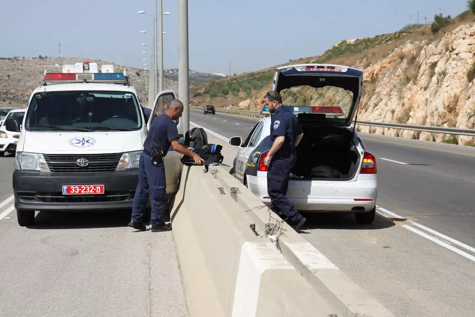 נהג המכונית פונה באורח בינוני לבית החולים רמב"ם