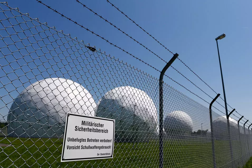 אזניים אמריקניות. מתקן של NSA ליד מינכן