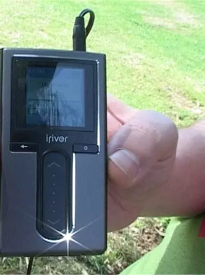 תשכחו מה-iPod הכירו את ה-iRiver