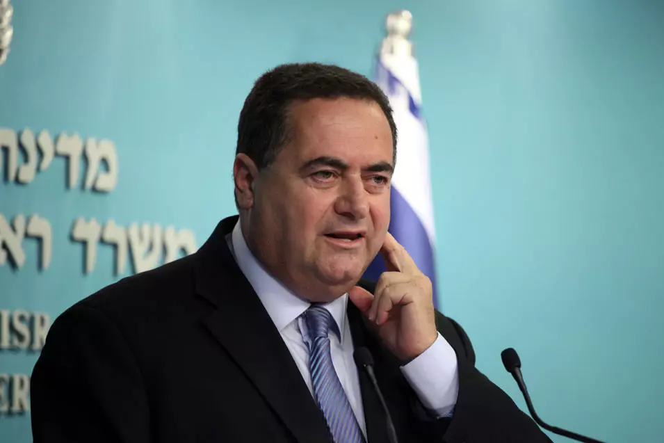 "בין צ'אבי לבין עופר עיני או אלון חסן, אני מהמר על צ'אבי בהליכה".  כץ