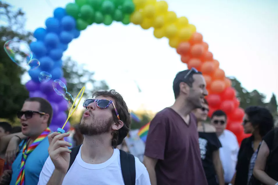 משתתפים במצעד הגאווה בירושלים