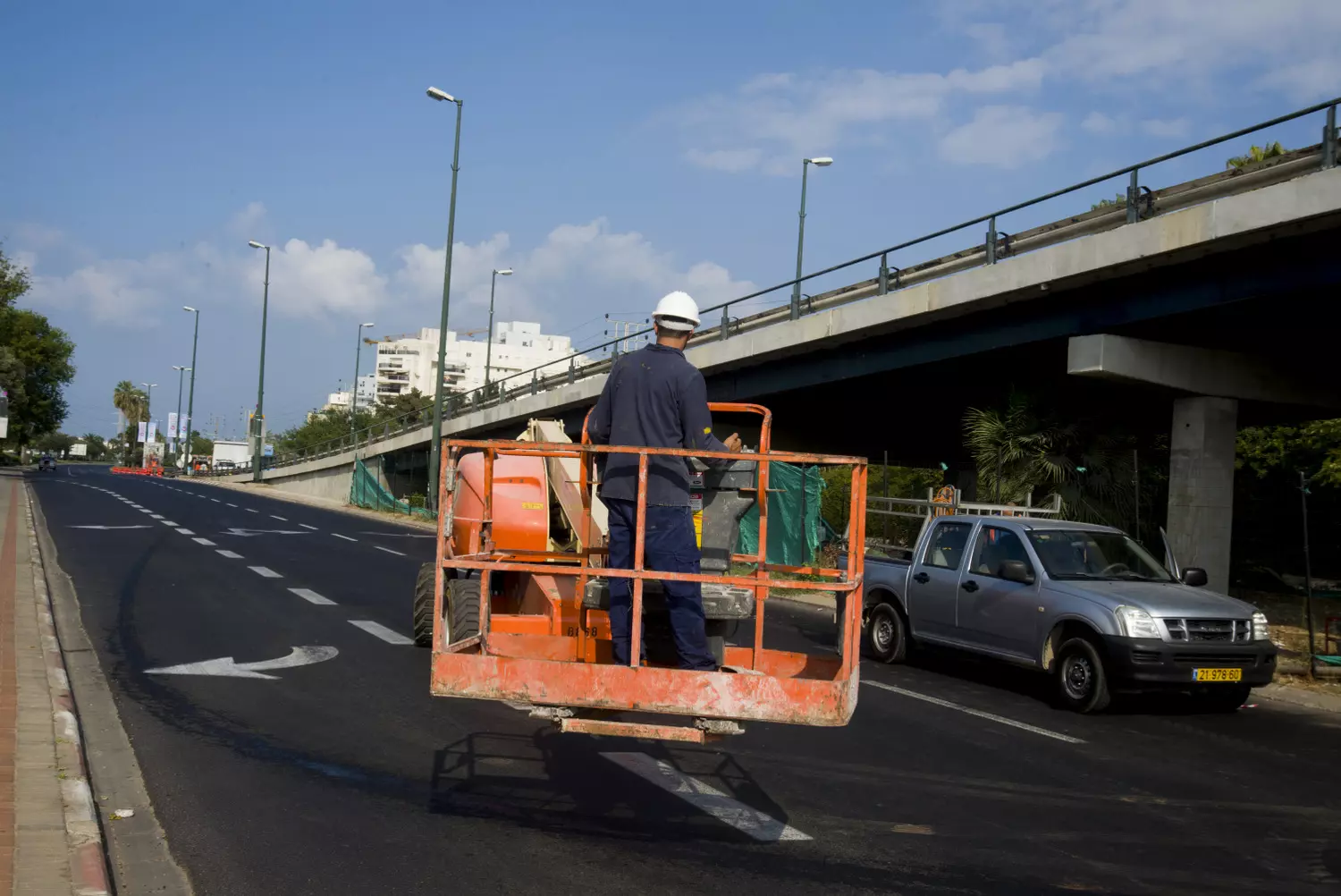 "להימנע מלהגיע לגשר". העבודות בגשר, היום