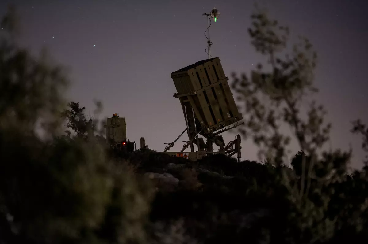 אזרחים דיווחו שכיפת ברזל הופעלה באירוע, אולם בדובר צה"ל הכחישו זאת