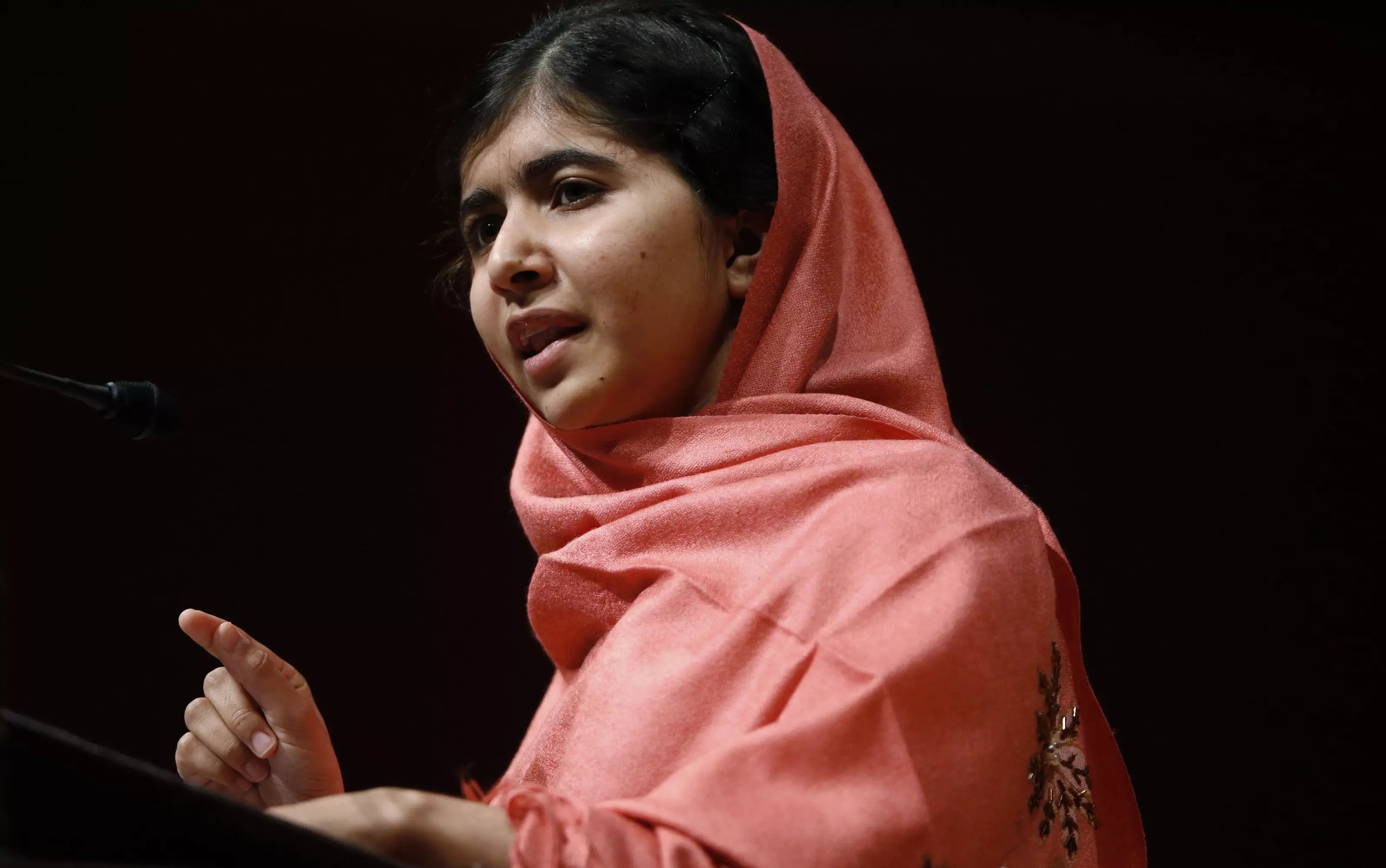 מללה יוספזאי מפקיסטן. הייתה מועמדת לפרס נובל לשלום