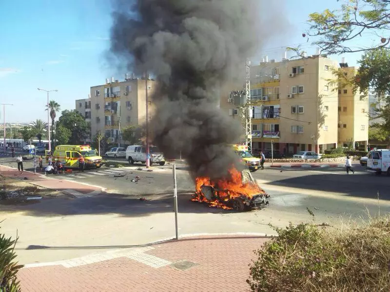 כלי הרכב הבוער שבו ישבו בניטה וביטון