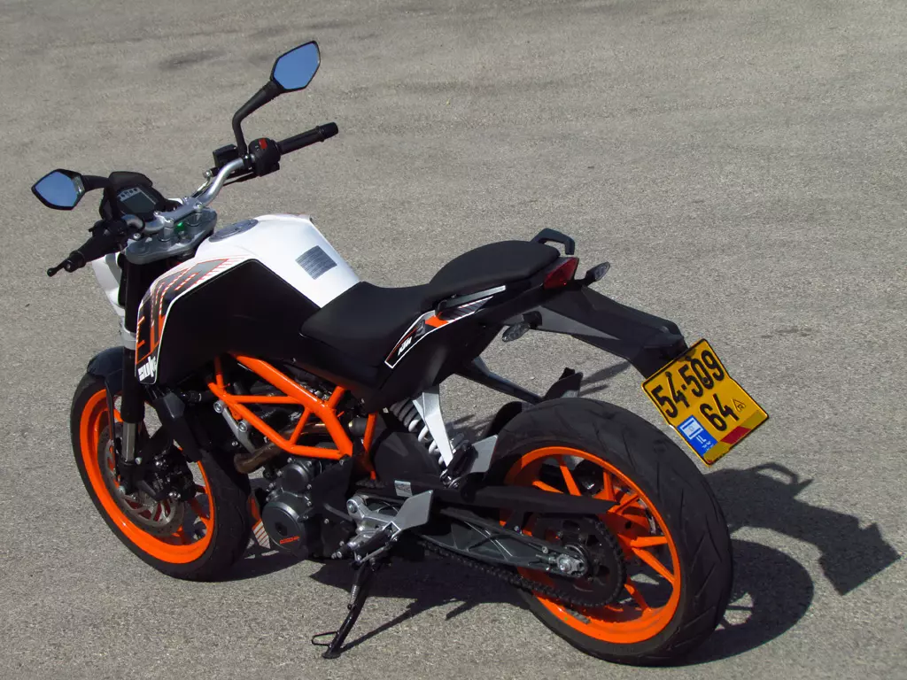 מבחן KTM דיוק 390