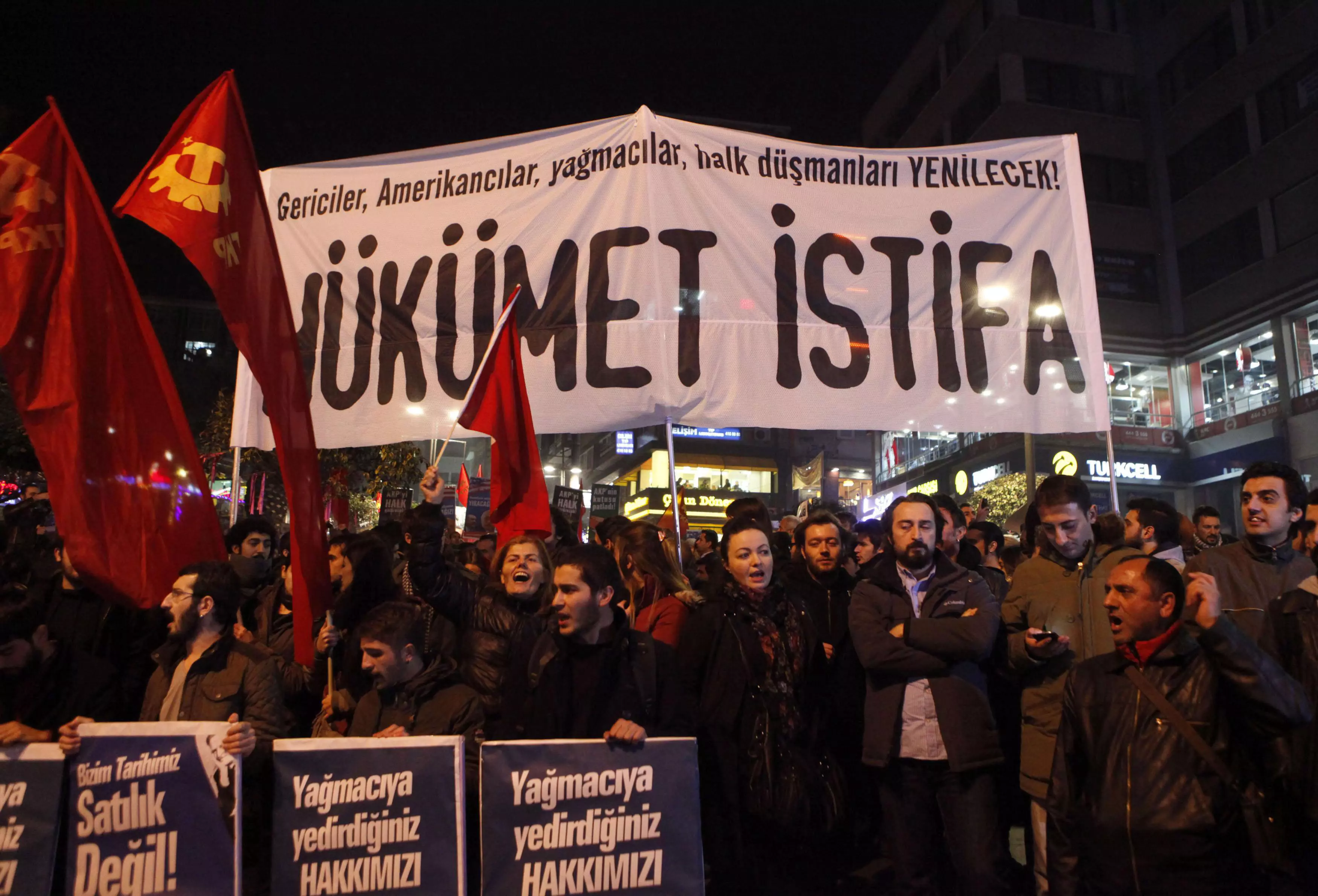 האזרחים חזרו לרחובות. הפגנות באיסטנבול, אמש