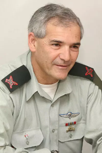 מזרחי. "במלחמה הבאה אנחנו נצטרך טלוויזיות LCD"
