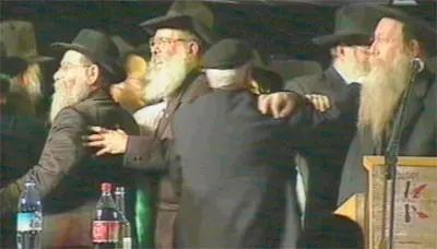 רבנים בכנס מתנגדי ההתנתקות - למצולמים אין קשר לכתבה