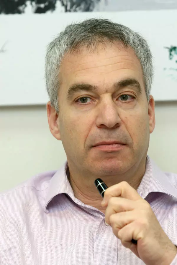 "אל תפסלו את האפשרות שנבצע רכישה גדולה". ארז ויגודמן