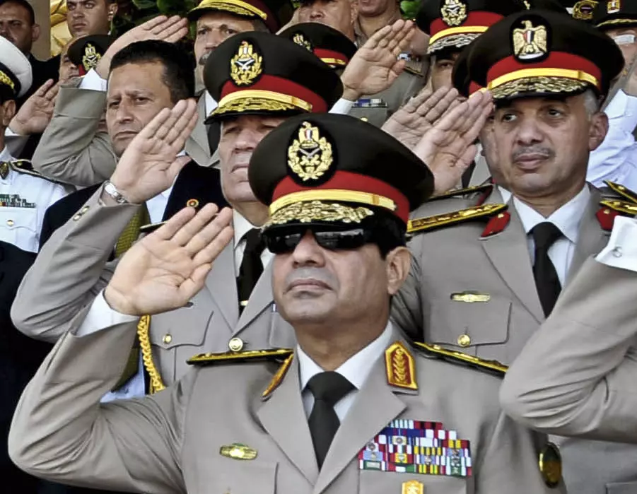 מפקד הצבא, וסביר להניח שהנשיא הבא של מצרים: עבד אל-פתאח א-סיסי