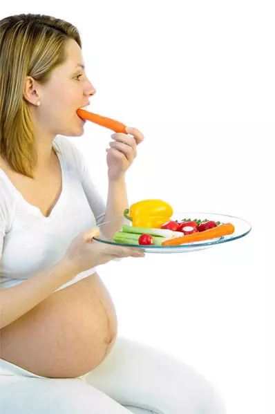 בהיריון? זה לא הזמן לדיאטה אבל זה כן הזמן לשים לב מה את אוכלת וכמה