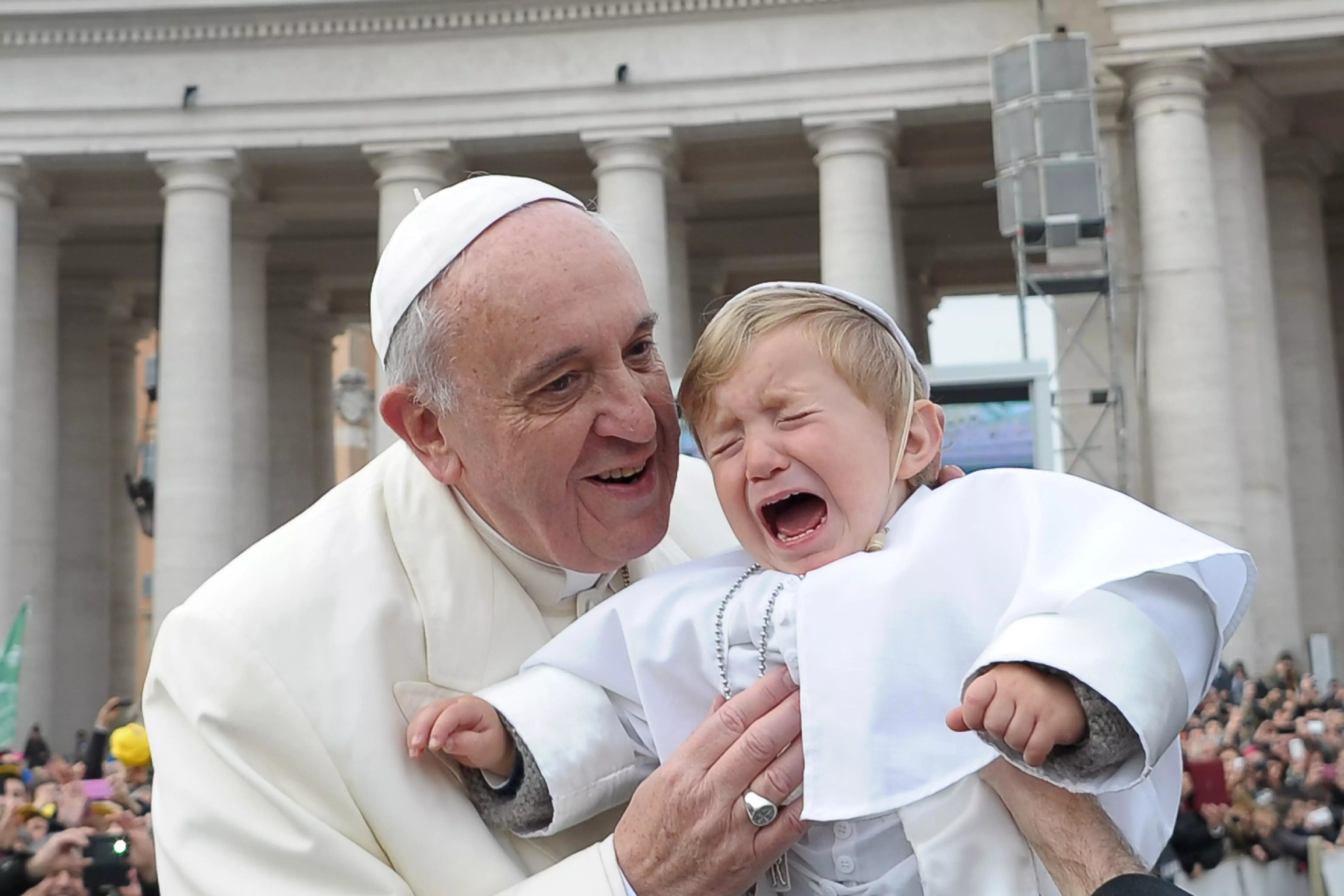 "האפיפיור של העניים", פרנציסקוס, החודש